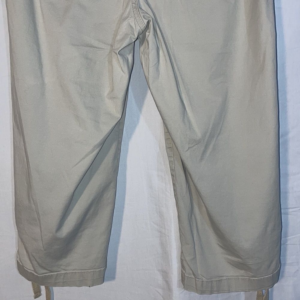 Basic edition khaki capris - Picture 6 of 7